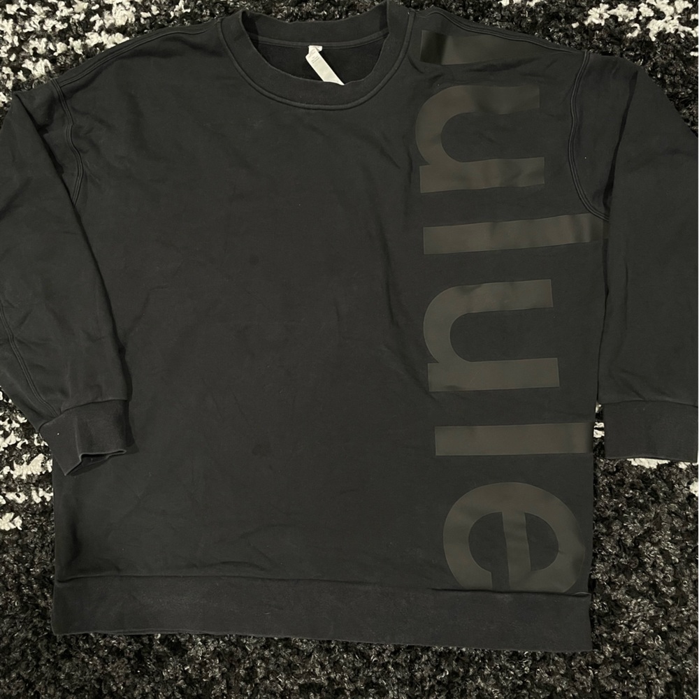 Lululemon sweatshirt